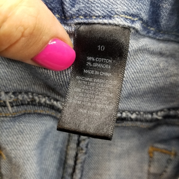 Express jean shorts - Picture 6 of 15